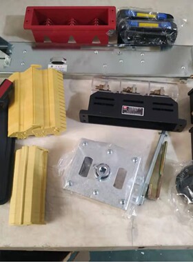 低压开关柜万控主电路静插件主电路静插件WKCZ-B-3-125A