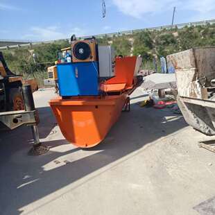 青海渠道成型机 自走式现浇混凝土一次成型机 混凝土打件滑模机
