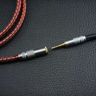 3.5mm母一分二双莲花RCA音频线手机电脑音频延长怪兽转接线