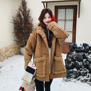 时尚连帽羊羔毛拼接皮毛一体外套女2025年冬季新款加厚麂皮绒棉服