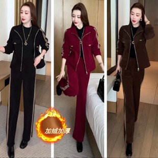 妈妈冬装加绒运动服套装女2025新款中年妇女时尚阔腿裤休闲两件套