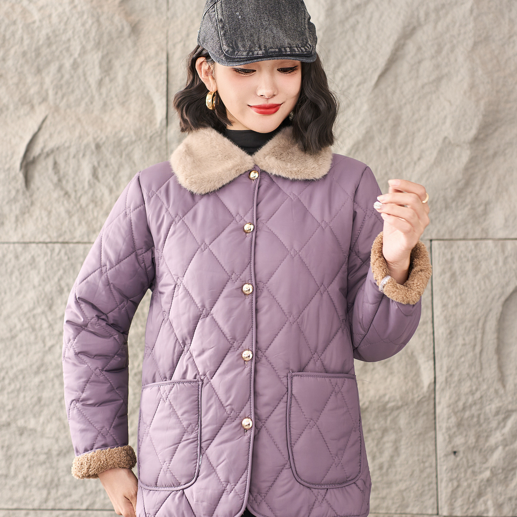 女士2025秋冬加绒轻薄小棉衣外套宽松中老年妈妈装保暖小棉服上衣