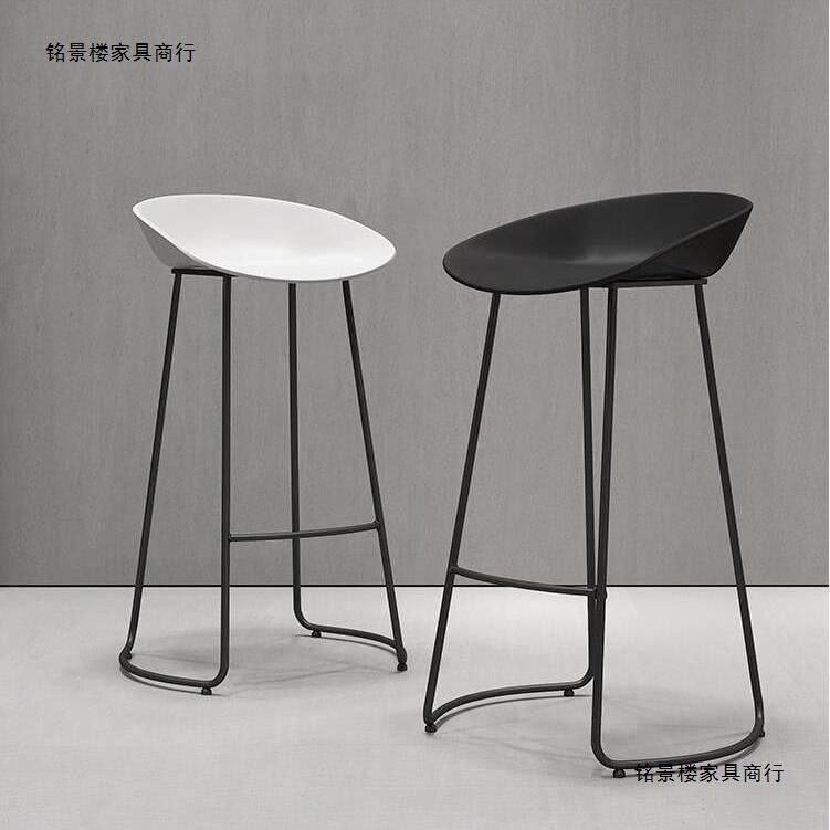 现代简约高脚圆形家用室外商用吧台桌椅组合户外阳台休闲金属酒吧