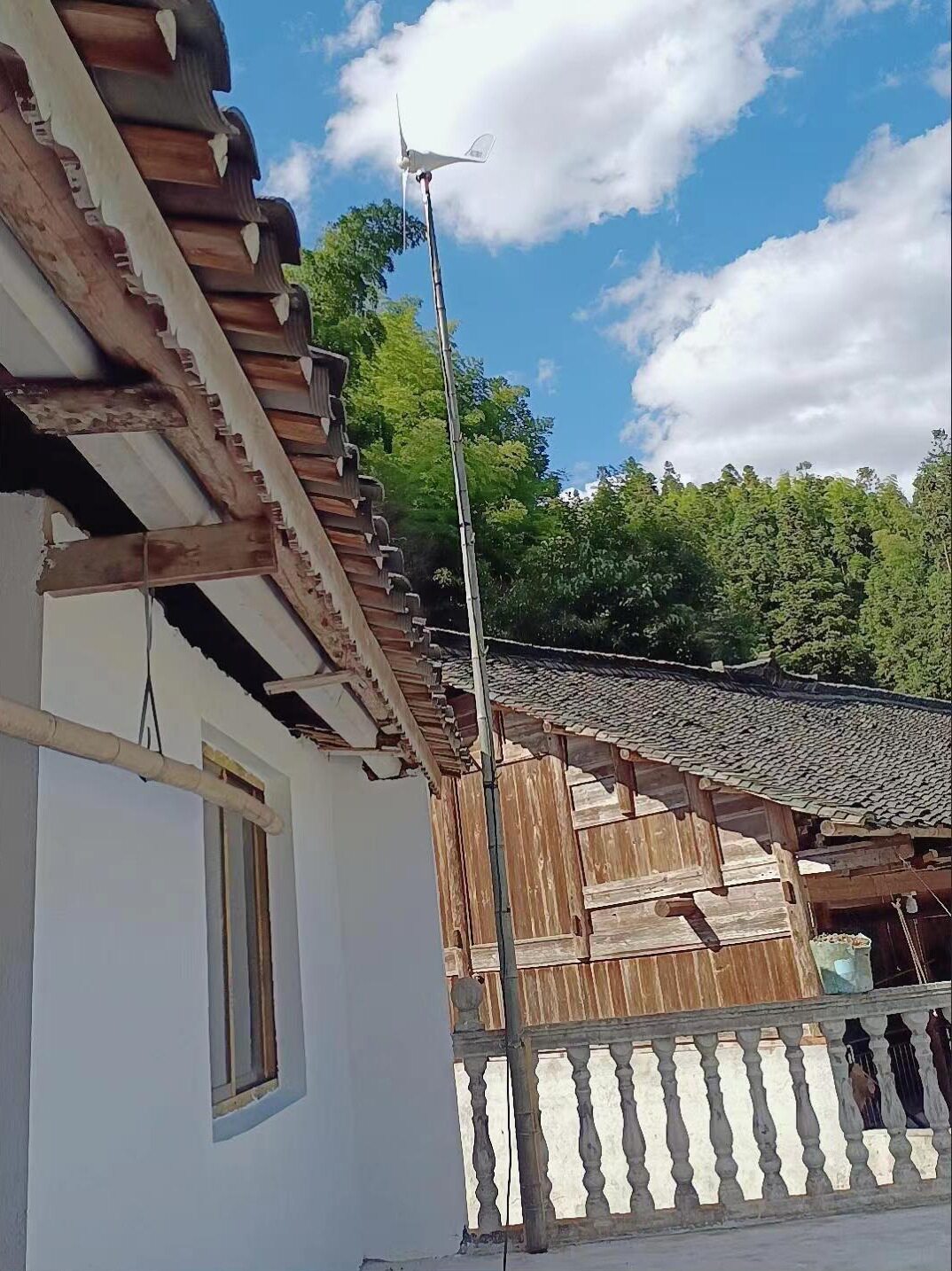 永磁风力太阳能互补控制器
