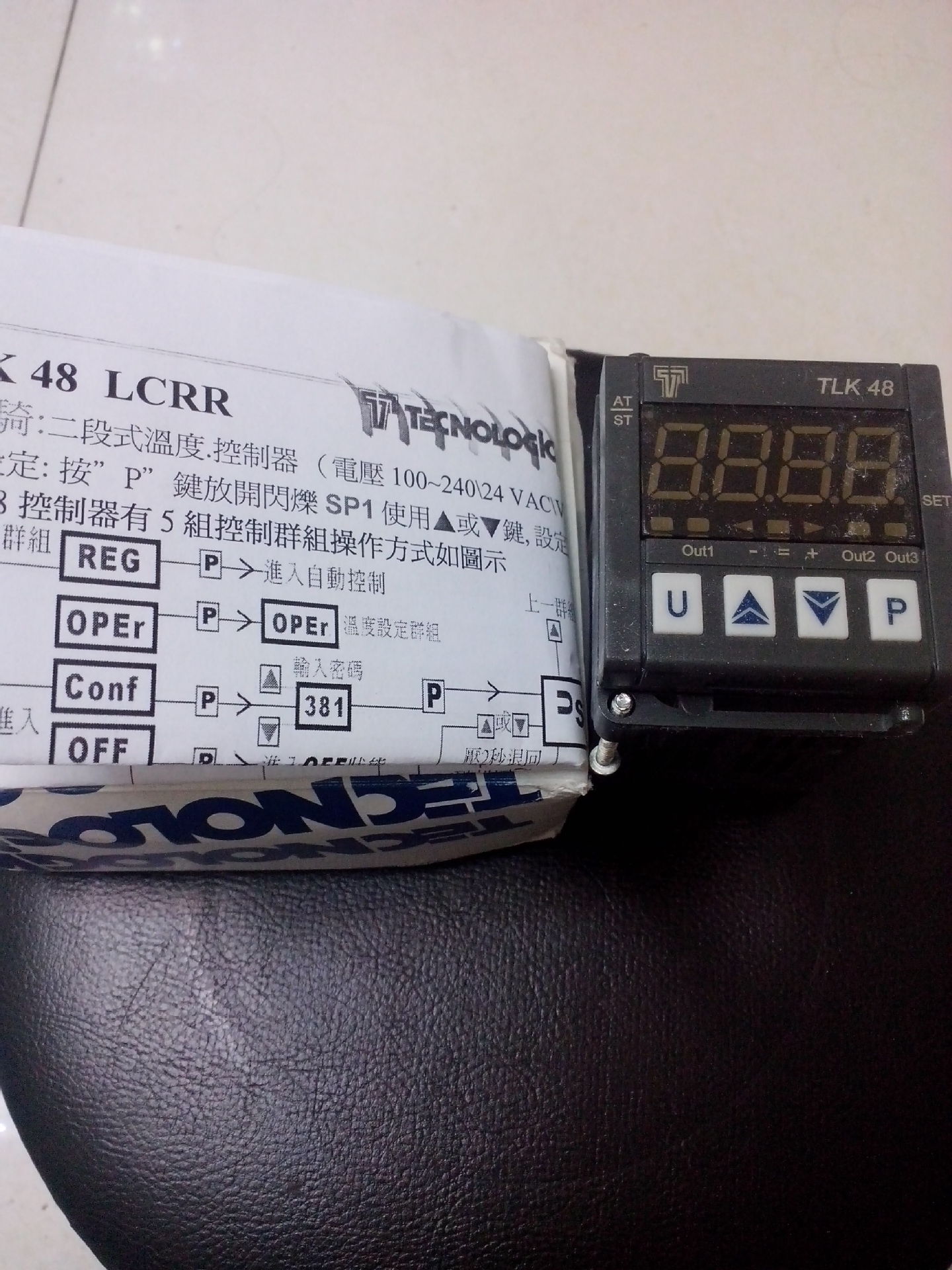 现货铁诺骑温控器TLK48HIOR