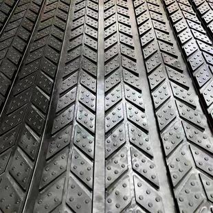 粪道板橡胶垫 纤维加强橡胶板 加厚耐磨刮粪橡胶垫 云程