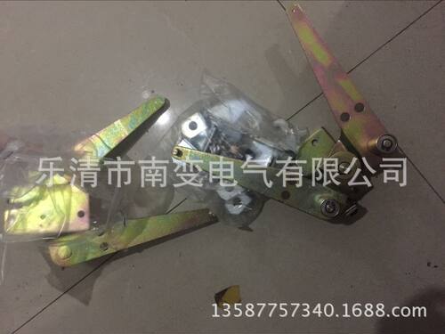 中置柜左右侧连板活门机构KYN28A-12户内金属铠装装置5XS.320.010