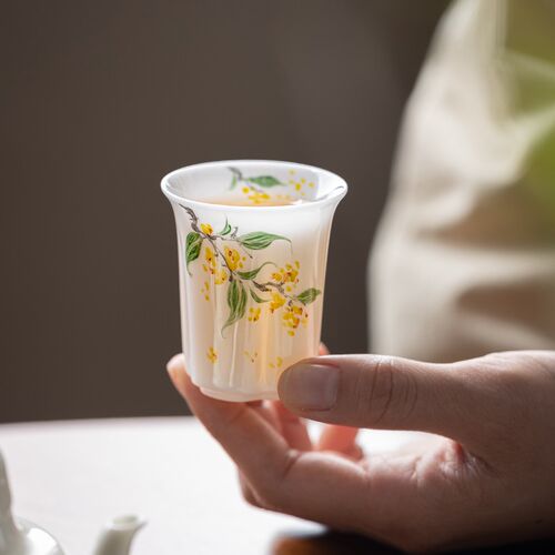 手绘冰种玉瓷主人杯单杯陶瓷品茗杯家用羊L脂玉白瓷茶杯喝茶具杯