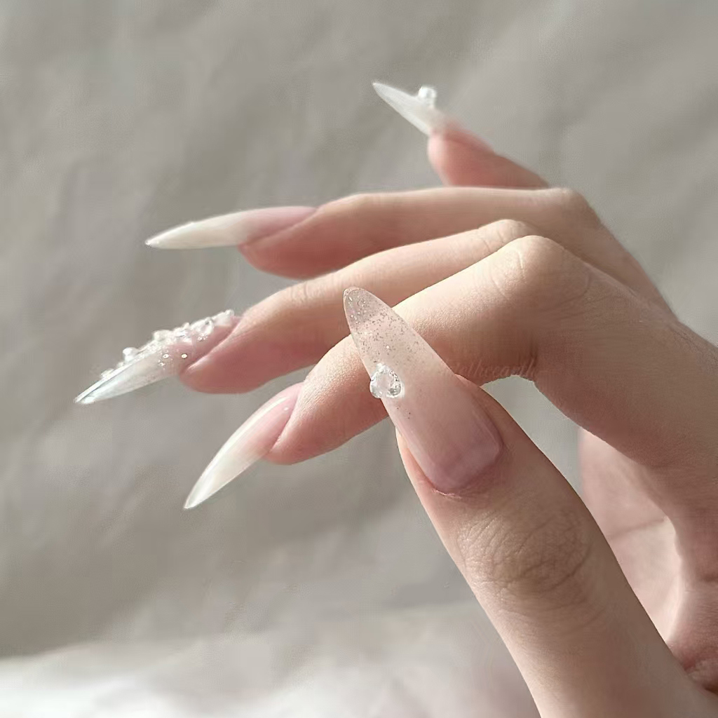 繁花立体雕花氛围渐变手工穿戴甲