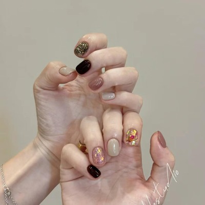 秋冬糖果跳色穿戴甲短款黑暗风甜酷氛围感美甲成品手工定制女显白