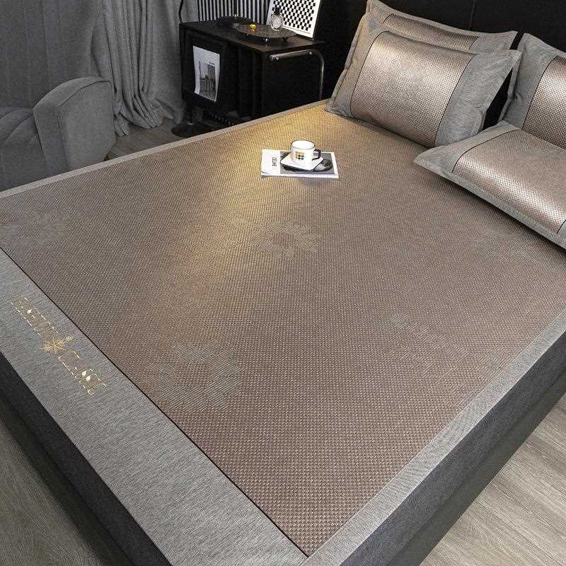 直销新款夏季可折叠凉席双面可用藤席三件套冰藤印尼冰丝席绣花软