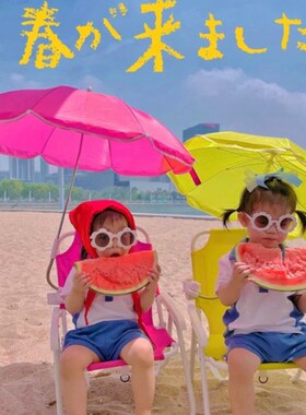 儿童外景道具黄色沙滩椅遮阳伞海边小清新影楼宝宝拍照充气游泳圈