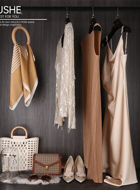 样板房衣柜衣帽间陈列橙色系样板间衣柜装饰搭配展厅装饰摆件