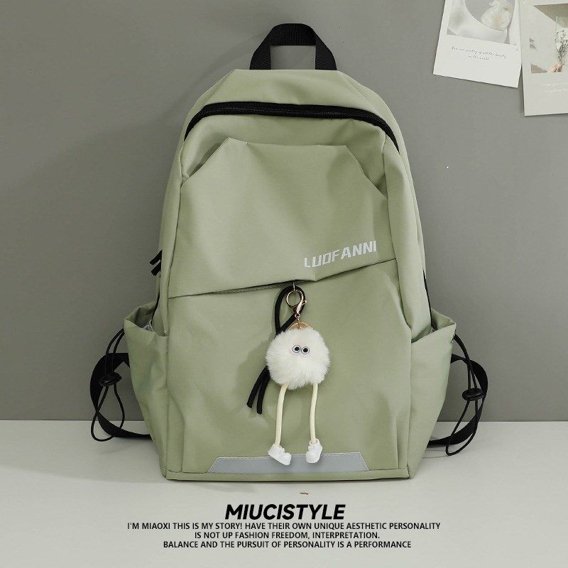 高中生书包女大学生旅游轻便高颜值背包女双肩2024新款旅行双肩包