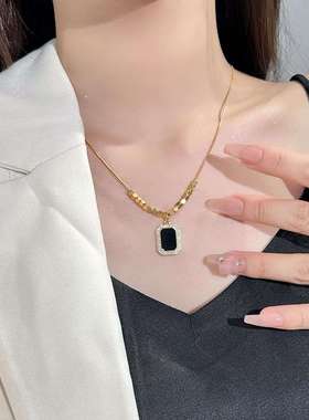 秋冬新款黑色方牌项链小香风高级感毛衣链小众设计轻奢百搭锁骨链