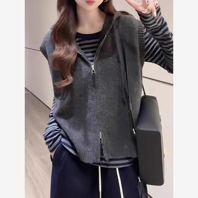 时尚宽松叠穿连帽针织马