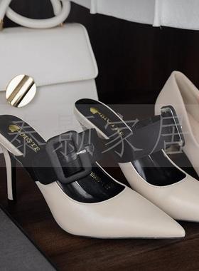白色极陈简全摆屋设计展开放式衣柜毛毡道具衣服模厅软装饰品列件