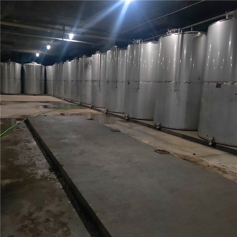 酒厂装酒存酒用不锈钢白钢罐  大型酒库接酒暂存用立式卧式储酒罐