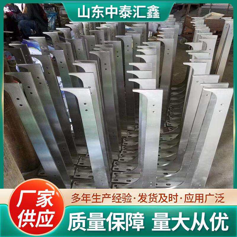 桥梁护栏立柱铸铁护栏钢板立柱镀锌供应大桥公路金属桥梁