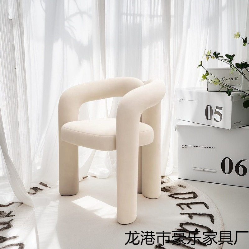 网红梳妆化妆衣帽间奶油设计师现代简约卧室家用轻奢梳妆台美甲