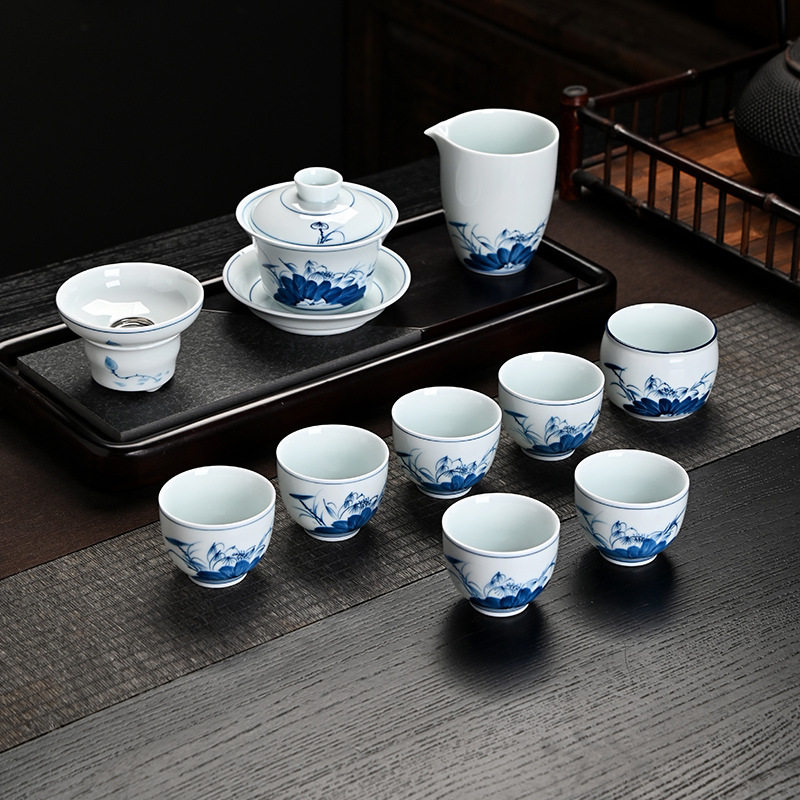 手绘茶具套装陶瓷功夫泡茶杯子青花瓷釉下彩三才盖碗高档活动礼品