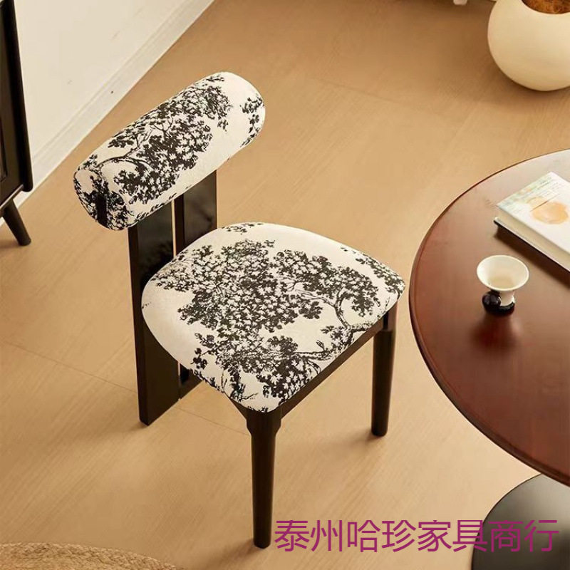 家用简约现代中古风餐厅靠背椅凳设计师河马餐椅子北欧实木餐椅