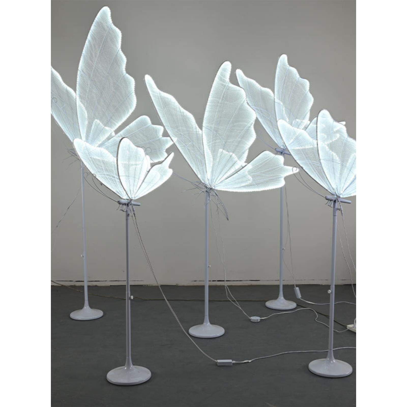 婚庆道具发光蝴蝶翅膀挂件吊顶装饰婚庆舞台铁艺路引摆件俩用背景