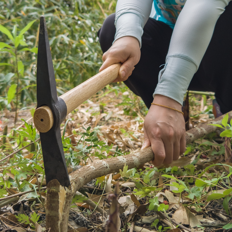 手工锻打高锰f钢锻造户外挖笋树根十字小洋镐斧多功能工兵农用锄