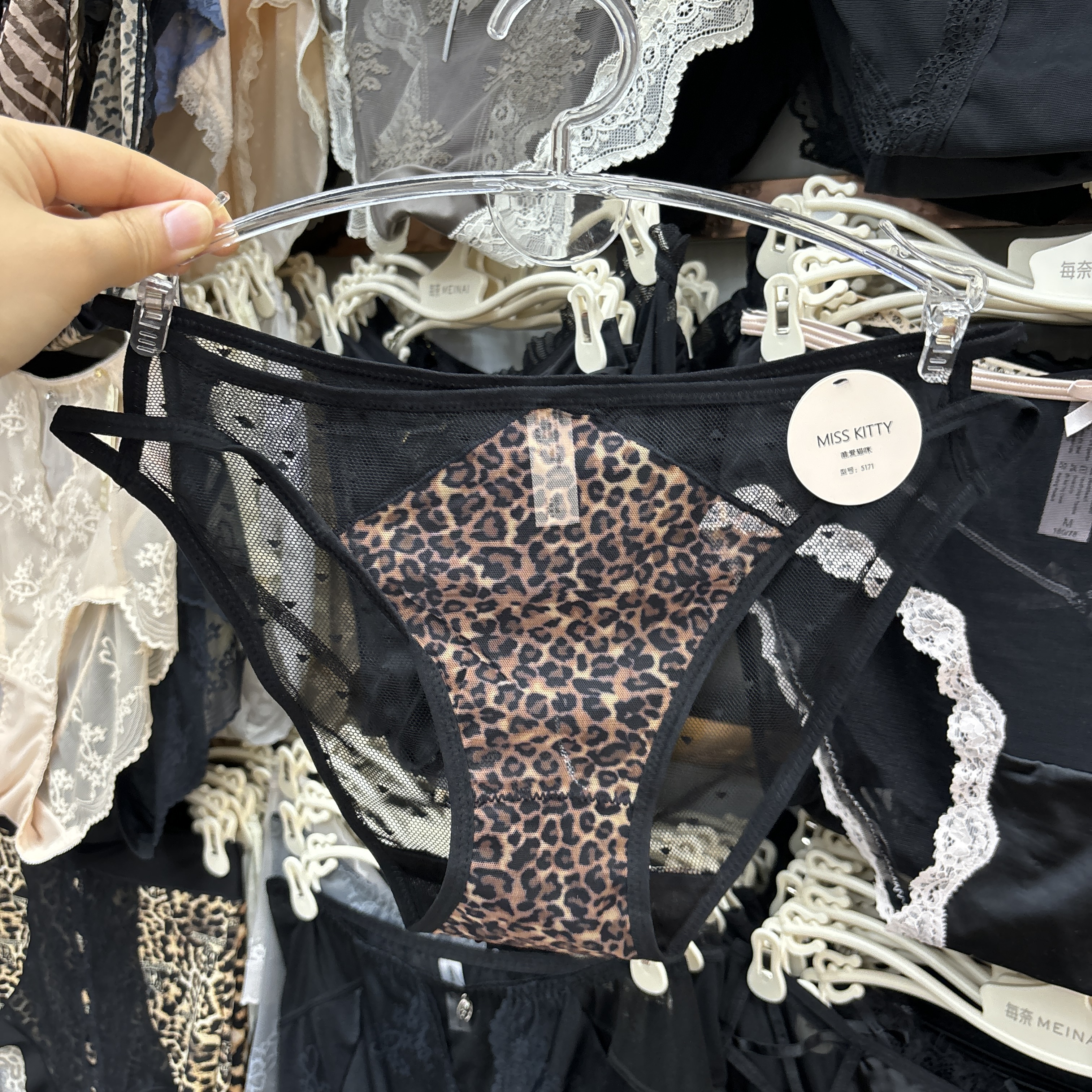 女士内裤豹纹女生纯欲时尚短裤头性感镂空蕾丝透气蕾丝绑带