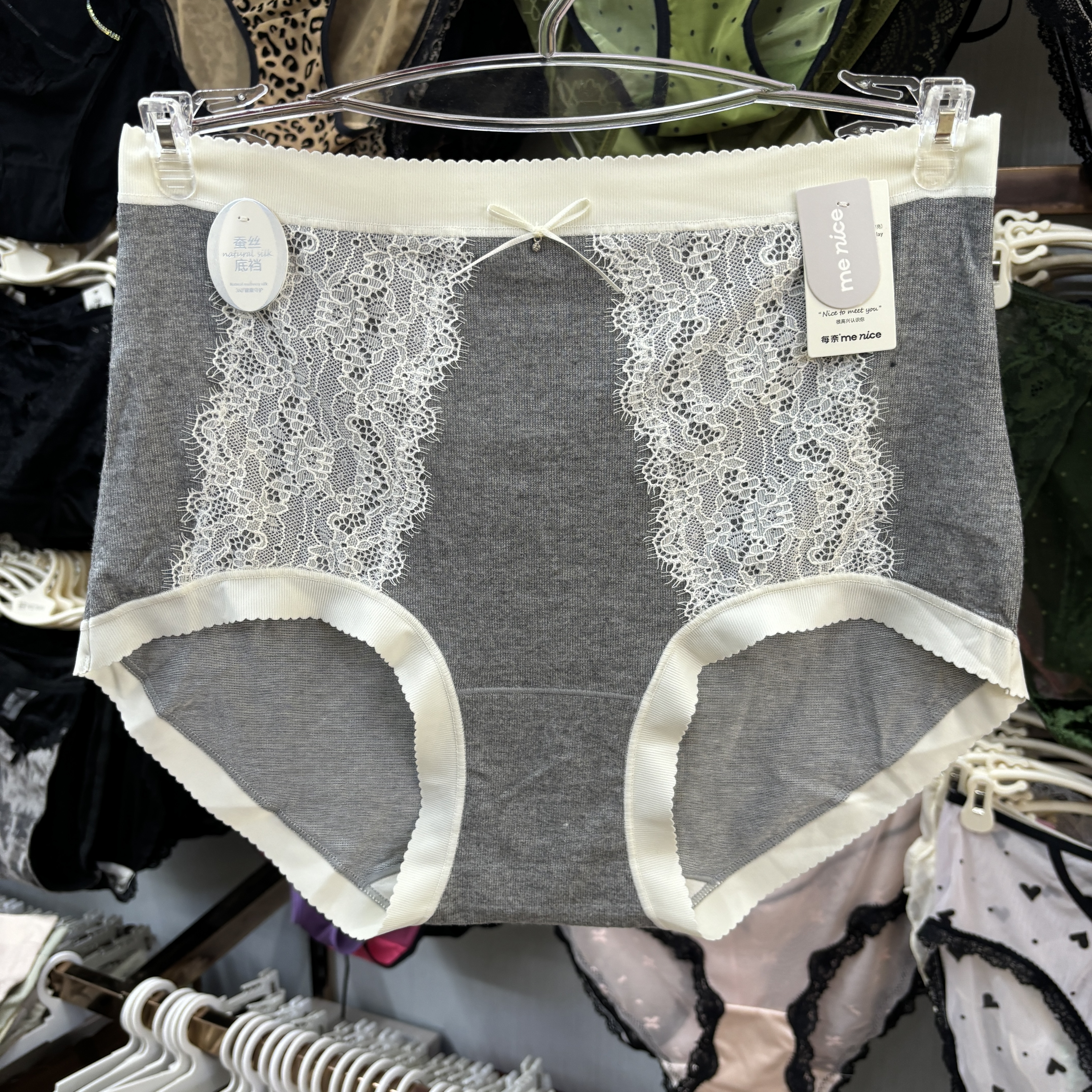 每奈6473女内裤蕾丝蝴蝶结舒适高弹中腰女士三角裤女大码