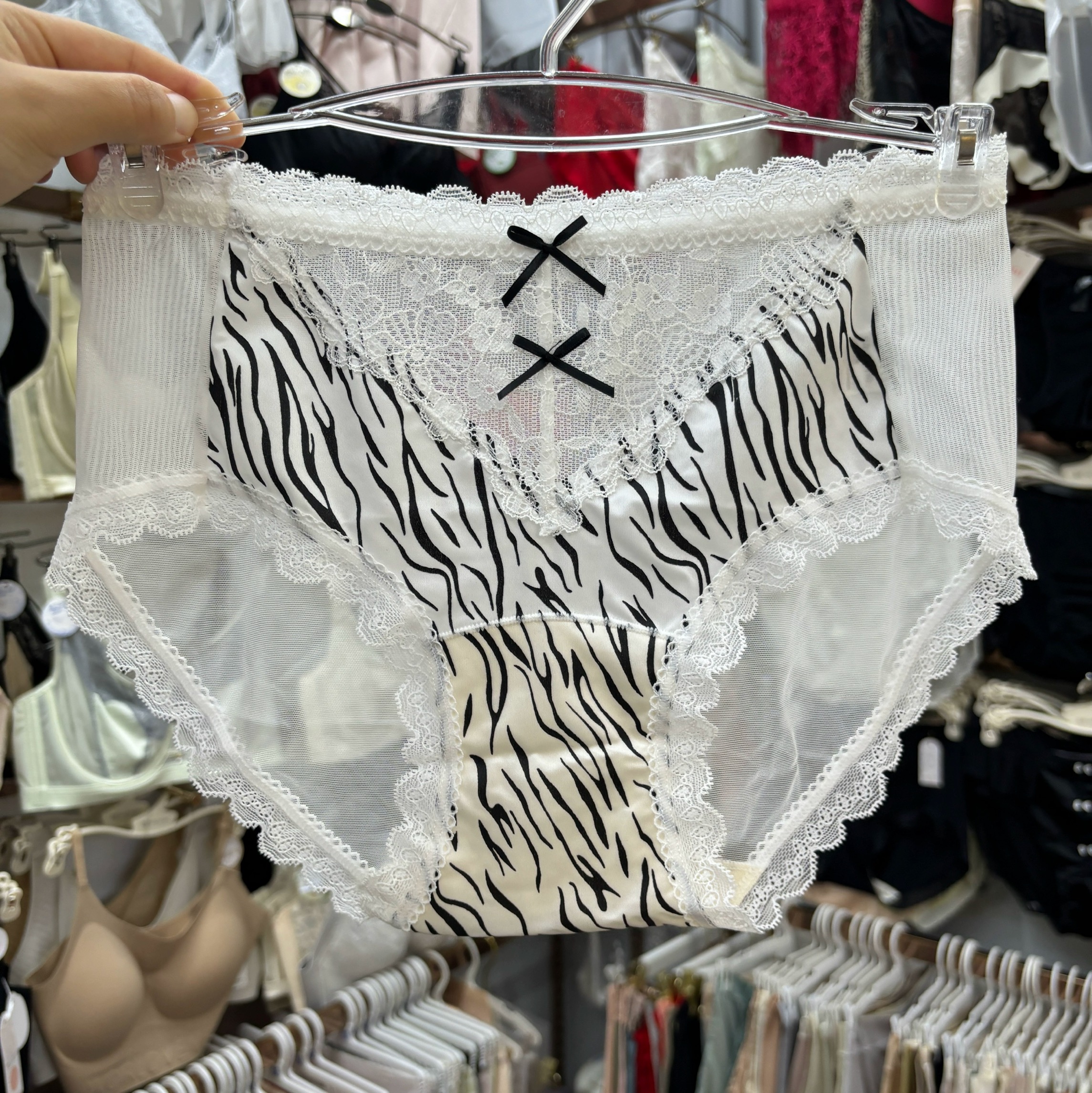 内裤女蕾丝薄透气豹纹性感蝴蝶结缎面柔软三角裤女士
