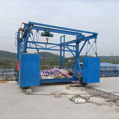 桥防墙水模板台车梁排管安撞装桥梁外侧护栏安装MOS施工台车模板