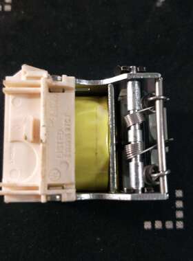 开关分励脱扣线圈nse-250380v/220V