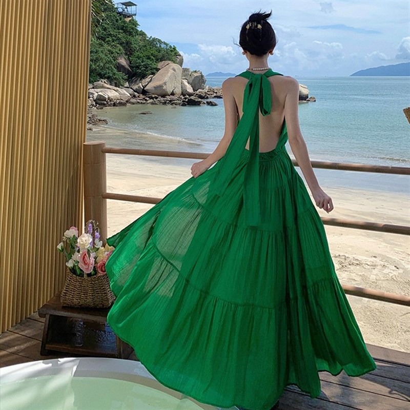 速发绿亚海边背照穿搭度假沙滩长裙超仙深V领性感露拍三色吊带连