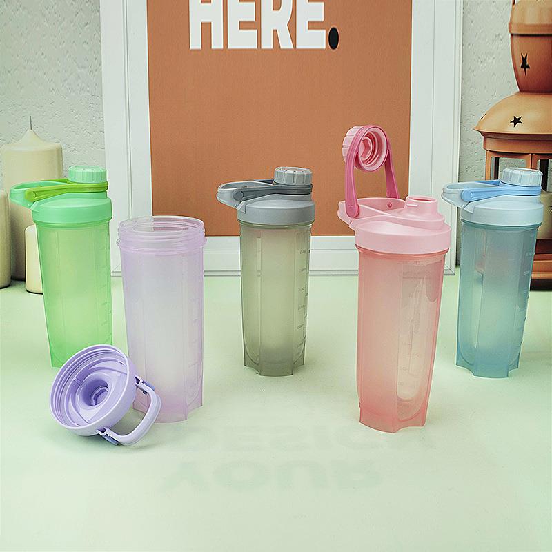 直销新款加厚大容量健身运动水杯蛋白粉奶昔杯代餐粉杯塑料摇摇杯