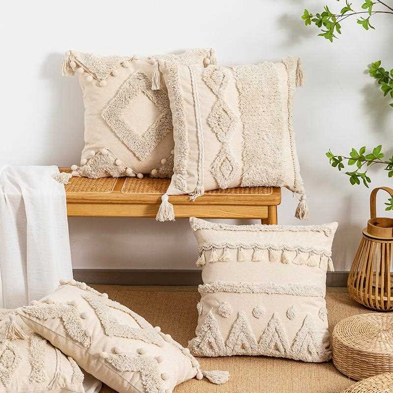 直销新款波西米亚几何抱枕ins摩洛哥米白簇绒腰枕沙发靠垫民宿样