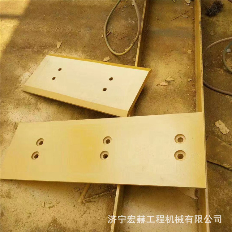 T939L装载机铲斗 侧卸斗 摇臂 铲齿 铲板 加厚加固