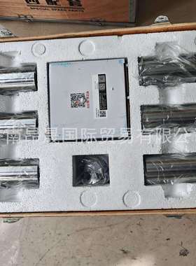 重汽HOWO T7H 汕德卡C7H C9H 潍柴发动机配件1003890320 四配套