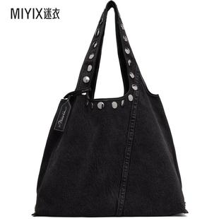 Market Lim 迷衣时尚 托特包 Studs Denim 黑色 女款 Phillip 3.1