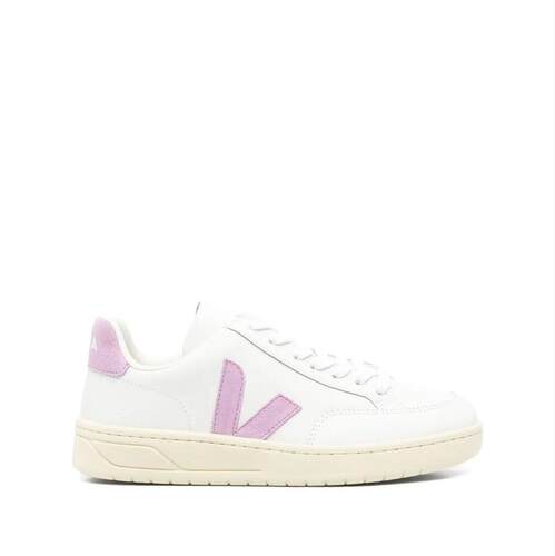 VEJA 中性（成人） SS25 运动鞋 V-12 EXTRA 皮质