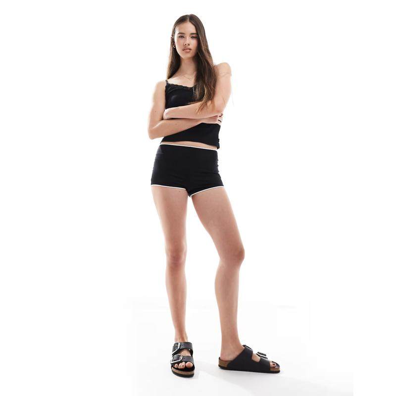 Pullbear 女士 短裤 sculpt 锦纶撞色裁剪短裤(黑色)