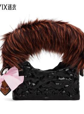 Ottolinger 女款黑色 Furry Baguette Ceramic 单肩包 迷衣时尚