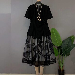 加肥大码女装国风V领侧盘扣短袖上衣红色胖妹妹气质花朵半身裙潮