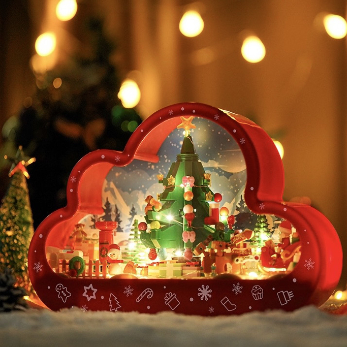 圣诞树LED灯光小屋拼装模型手办展示柜装饰摆件DIY建筑