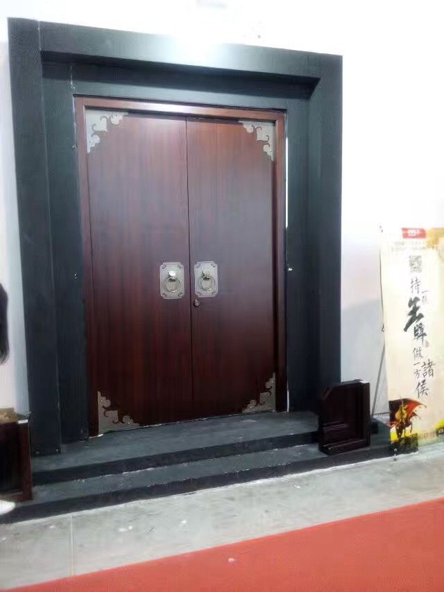 中式仿铜钉四合院入户门
