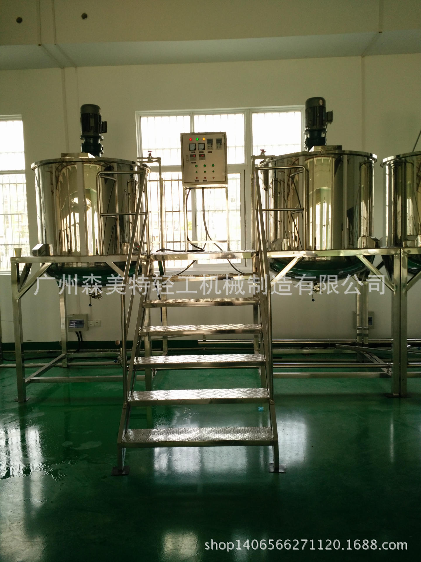 洗洁精搅拌桶 液体不锈钢搅拌罐 洗洁精1吨搅拌桶 2吨液体混合罐