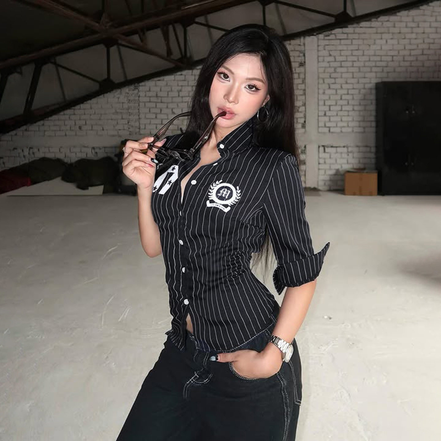 设计感辣妹翻领印花条纹衬衫20衬衫