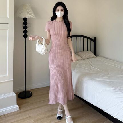 半高领针织短袖连衣裙子夏季女装2025新款修身显瘦U小妈包臀长裙