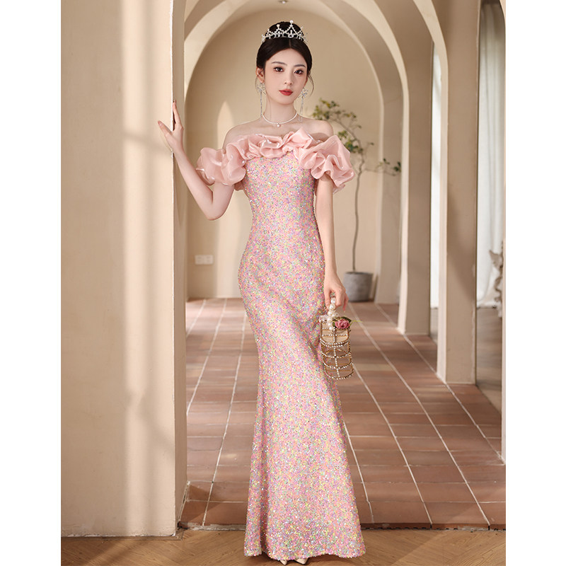 粉色一字肩晚礼服裙女宴会气质名媛鱼尾亮片主持人高级感轻奢高贵