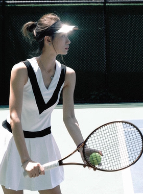 RW036呼啸山庄黑白拼色老钱复古网球裙自带胸垫送打底裤